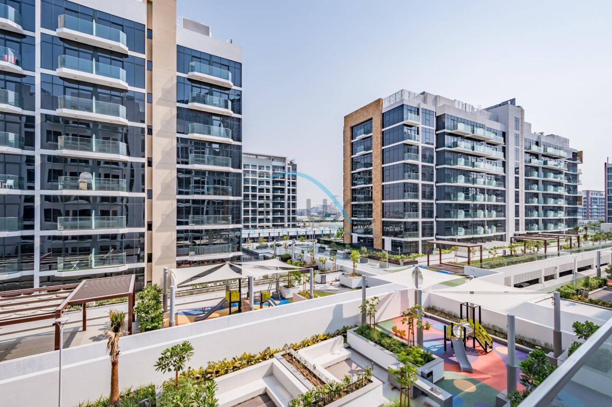 Stylish In Azizi Riviera 42, Al Merkadh By Deluxe Homes Apartment *